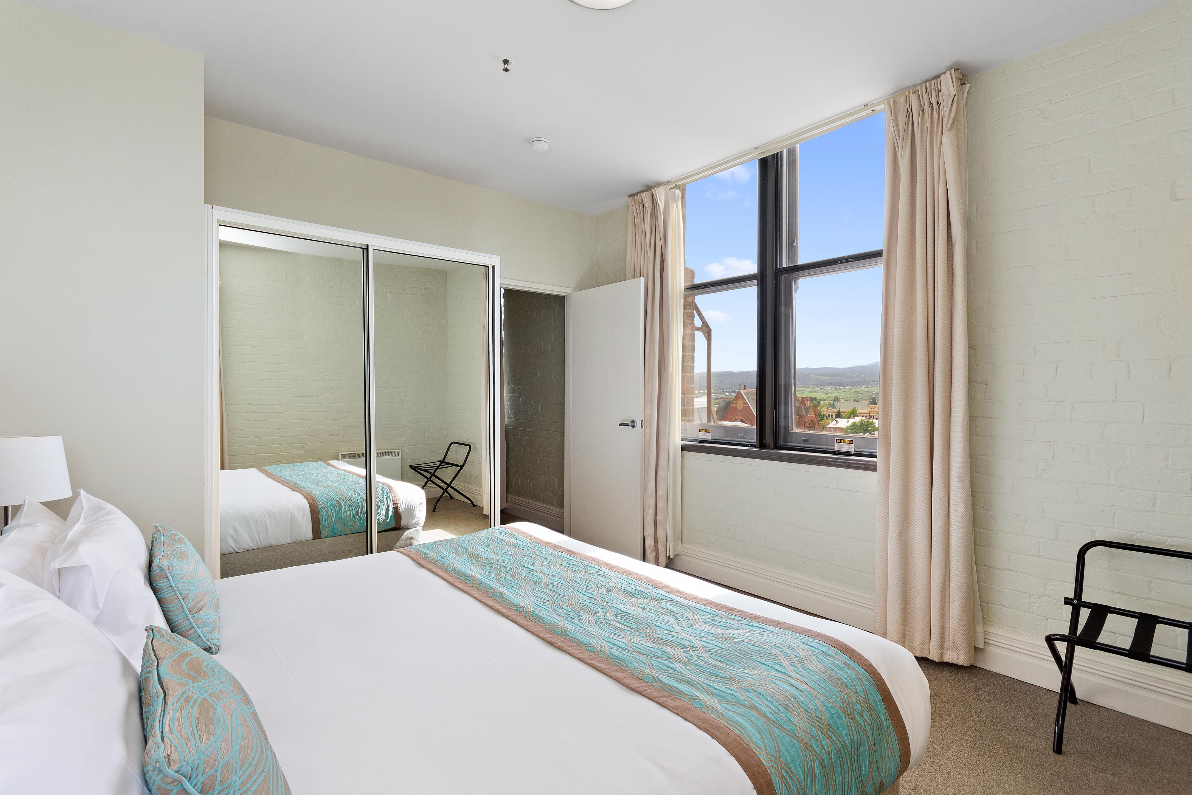 Launceston Central Apartment Hotel Official Екстер'єр фото