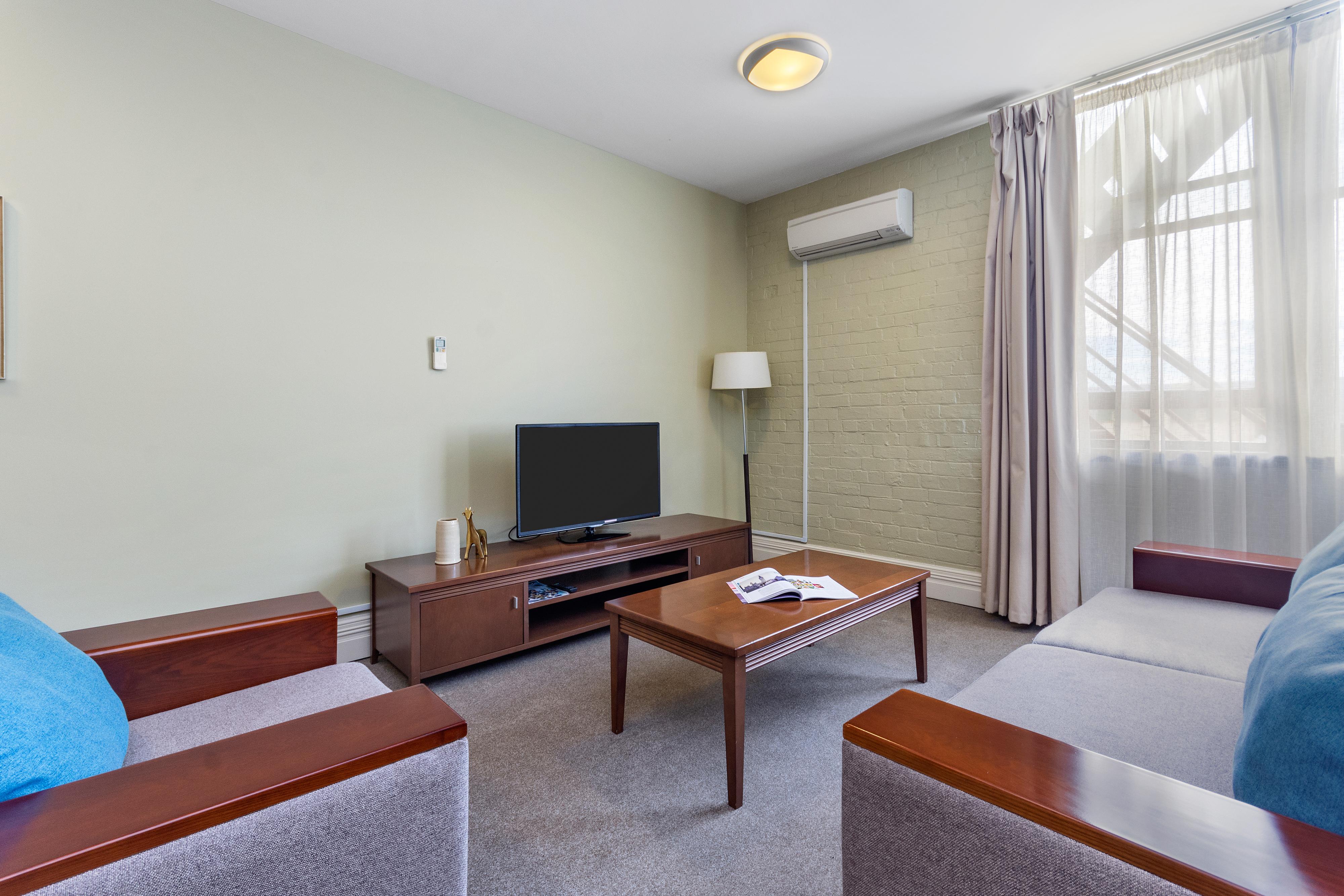 Launceston Central Apartment Hotel Official Екстер'єр фото