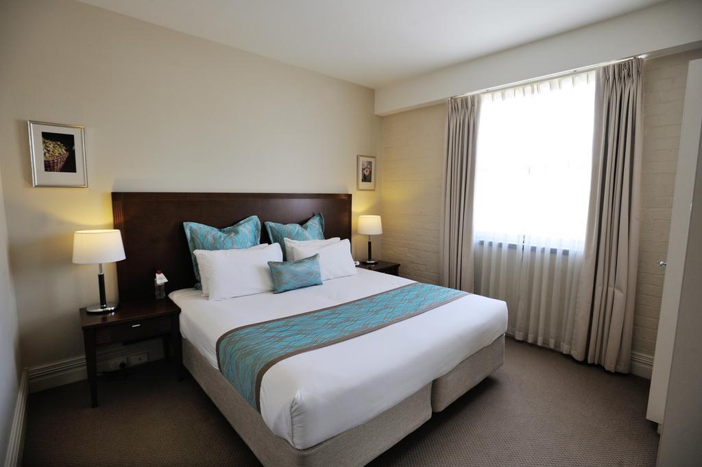 Launceston Central Apartment Hotel Official Екстер'єр фото