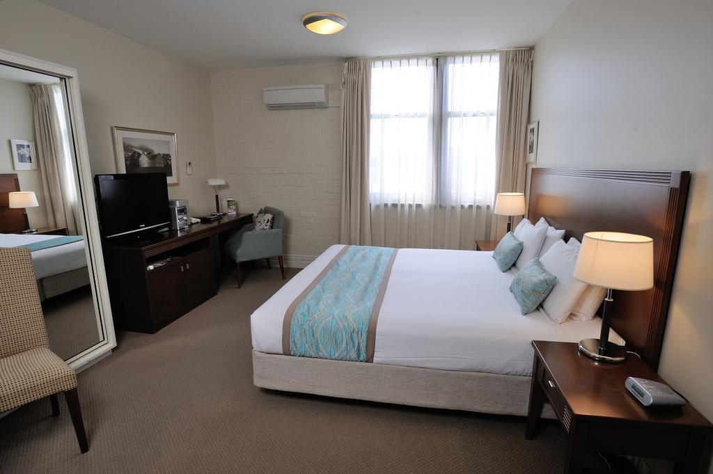 Launceston Central Apartment Hotel Official Екстер'єр фото