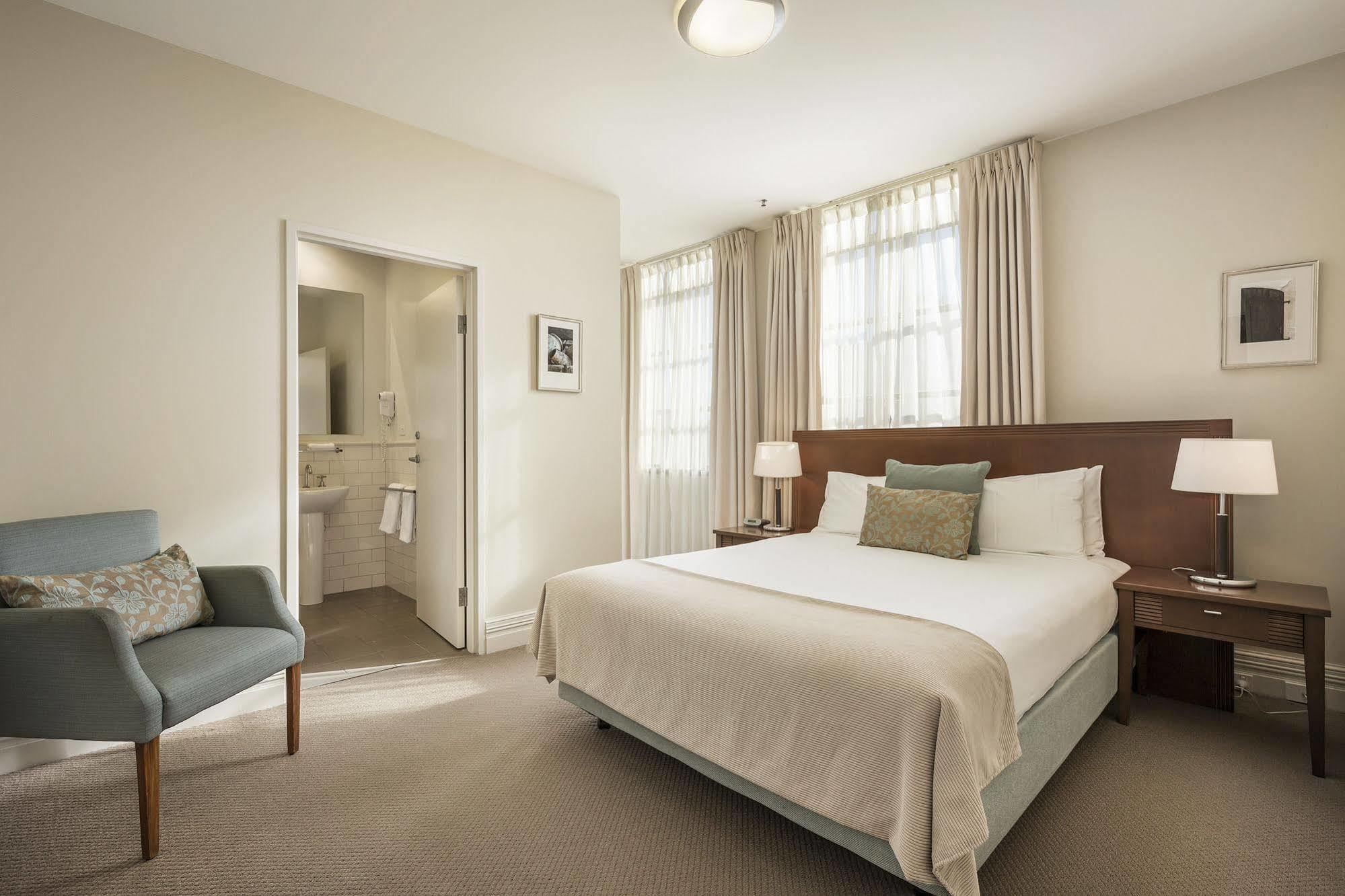 Launceston Central Apartment Hotel Official Екстер'єр фото
