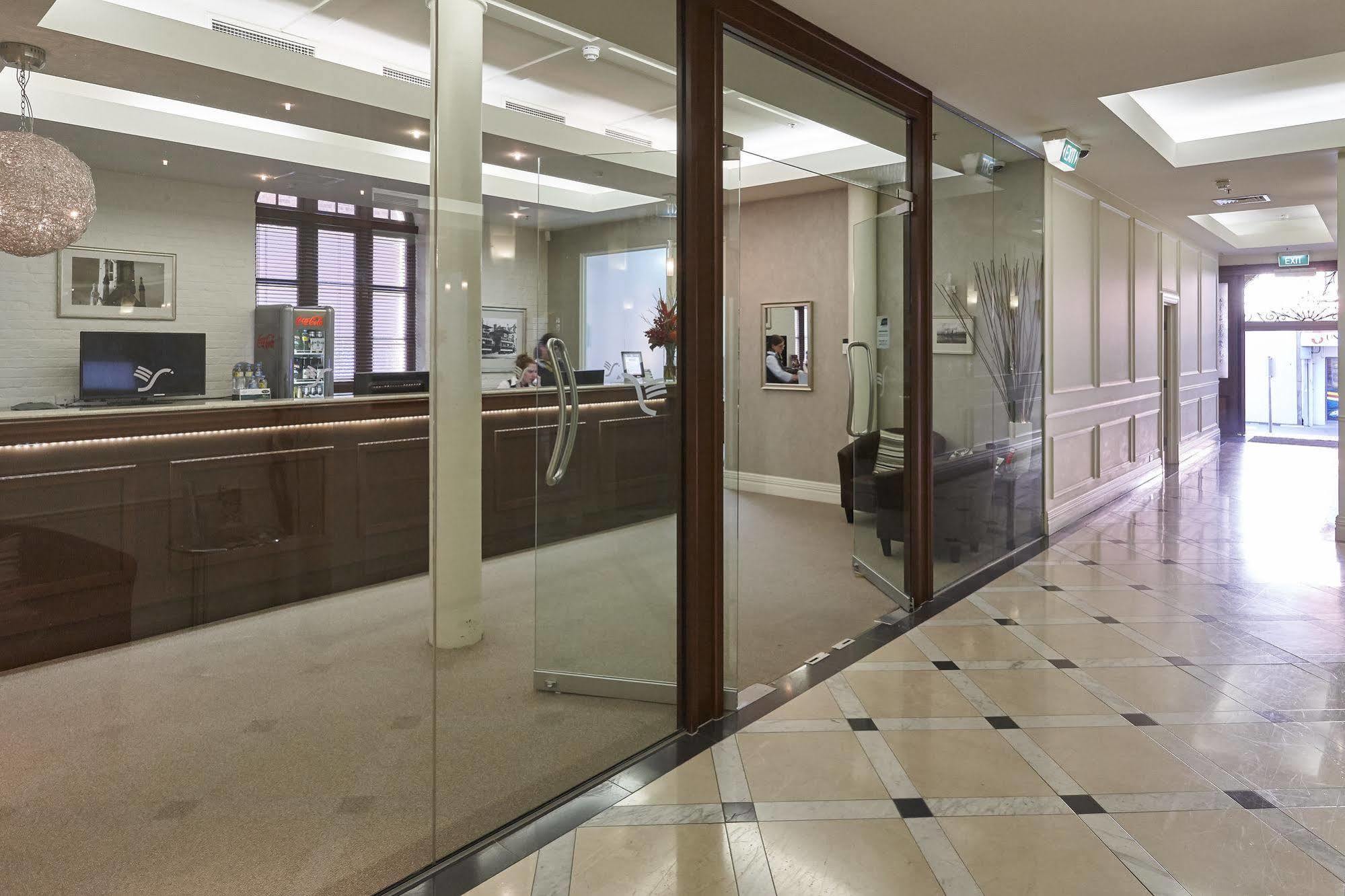 Launceston Central Apartment Hotel Official Екстер'єр фото