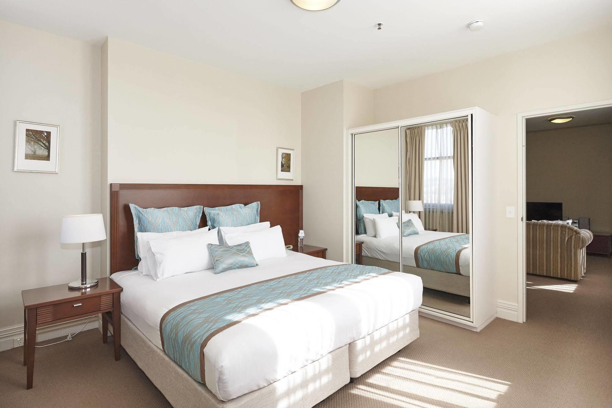 Launceston Central Apartment Hotel Official Екстер'єр фото