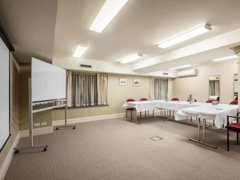 Launceston Central Apartment Hotel Official Екстер'єр фото
